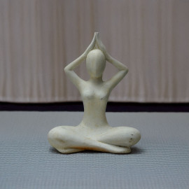 SEDA Yoga Sukhasana 30 cm Diving short White - Décoration statue